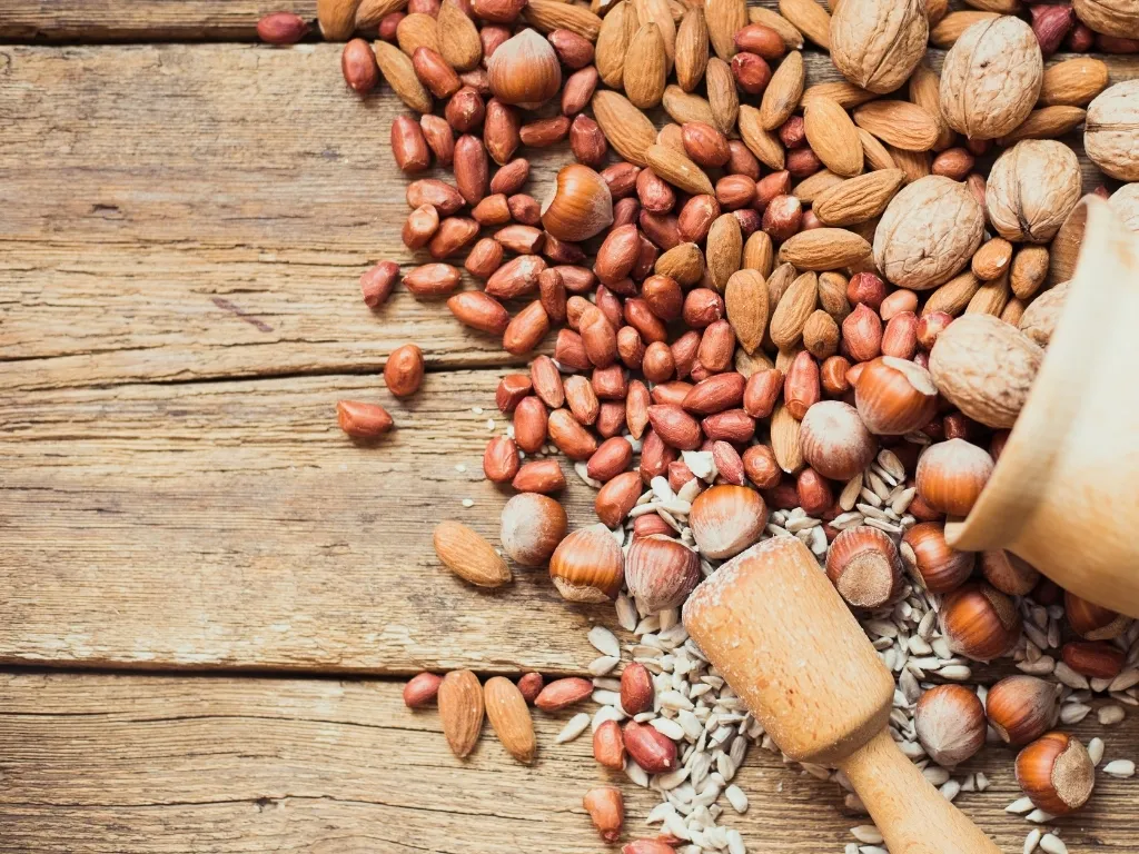 Mix of nuts Almonds, walnuts, peanuts, hazelnuts , sunflower seeds