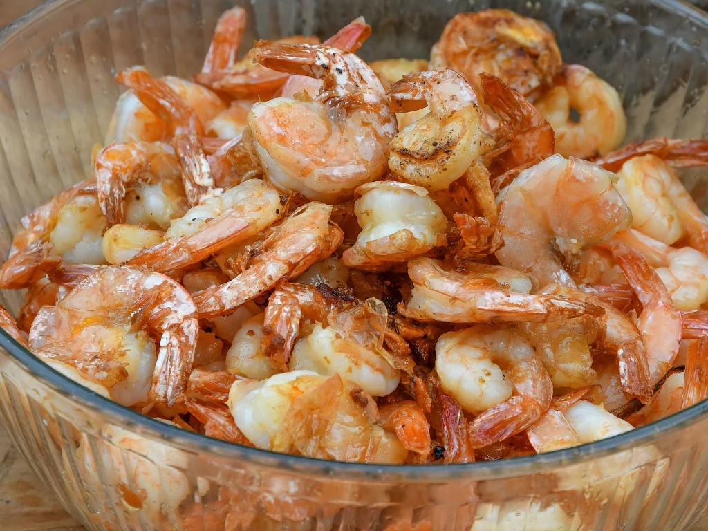 Bowl of freshly cooked shrimp