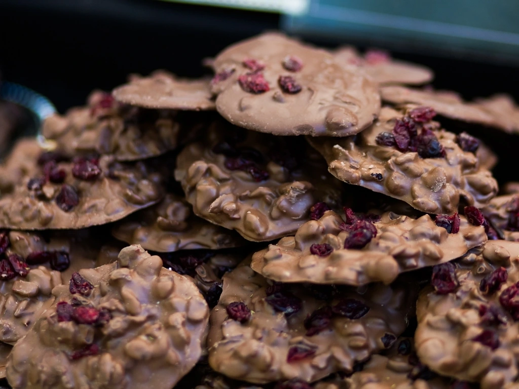 Bite-sized pieces of hocolate with dried cranberries and almonds