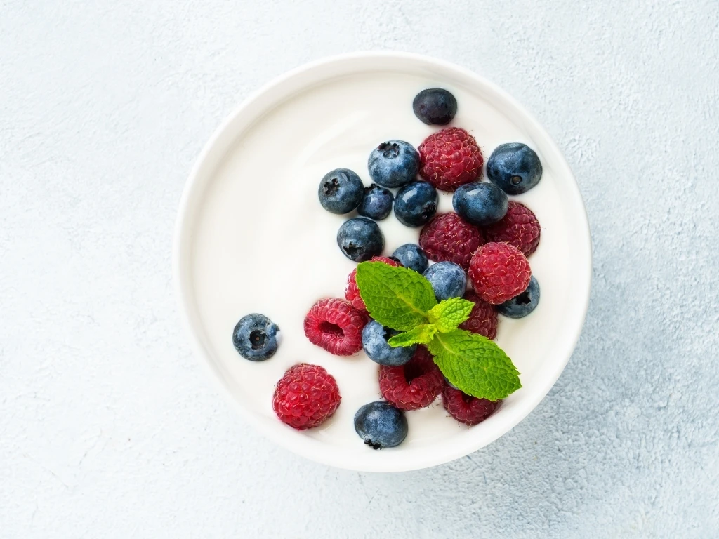 Greek yogurt with berries